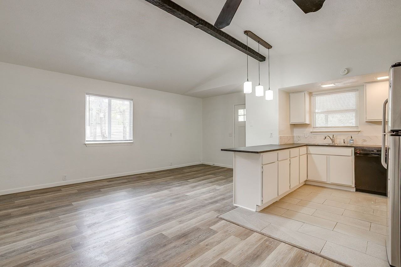 4935 Curzon Ave - Photo 7 of 20