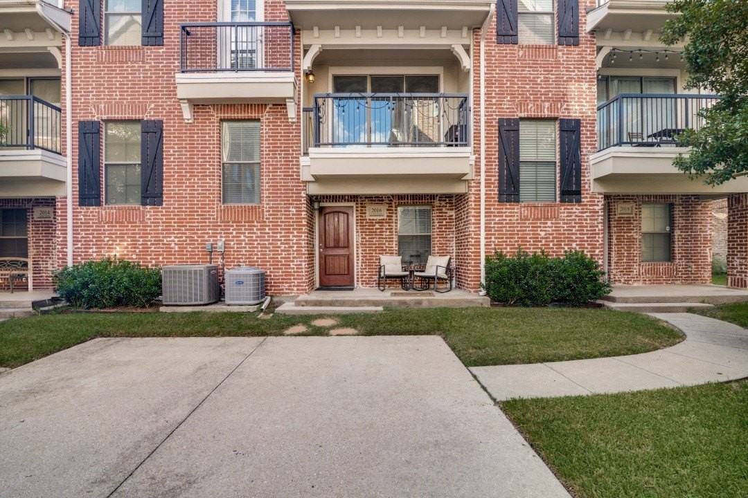 2016 Azure Pointe - Photo 2 of 29