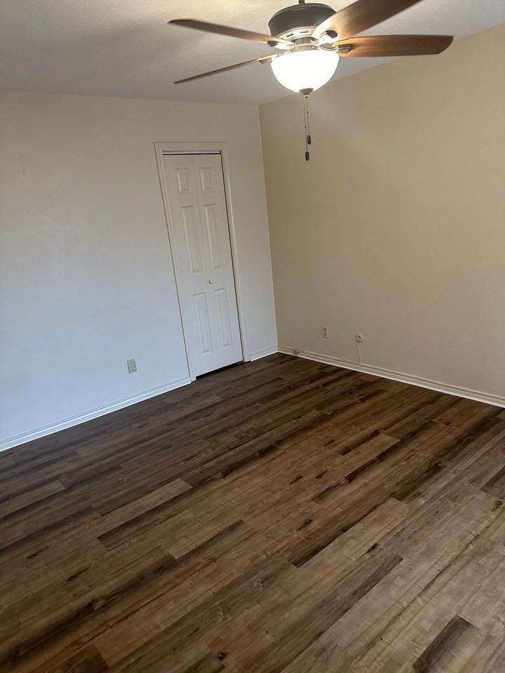 6050 Birchbrook Dr #242 - Photo 4 of 16