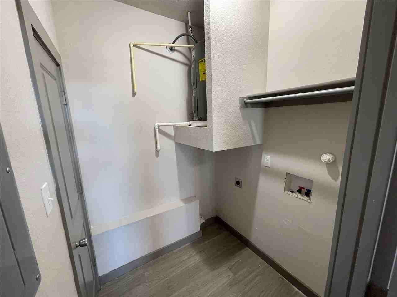 10604 Tube Dr #104 - Photo 7 of 16