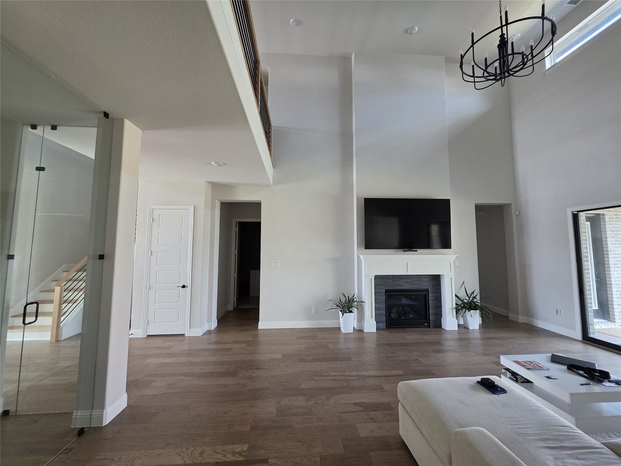 1560 Fairmont Dr - Photo 4 of 31