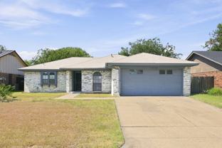 1800 Willow Vale Dr - Photo 1 of 1