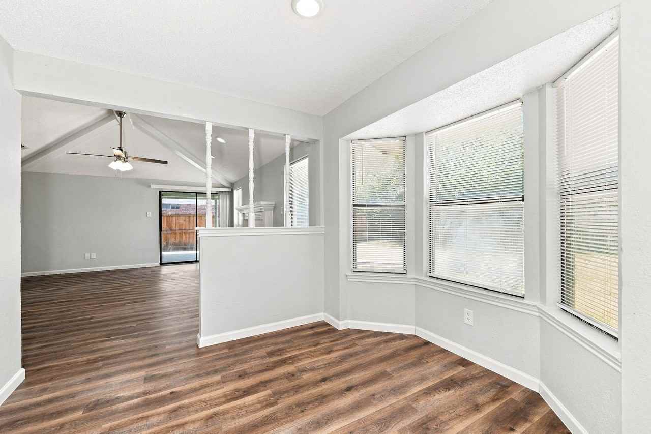 1800 Willow Vale Dr - Photo 5 of 9