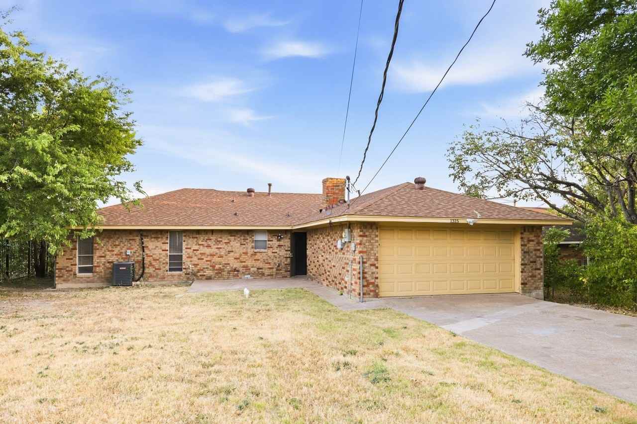 1315 Drury Dr - Photo 7 of 9