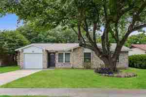 featured image of 738 Lisa Ln