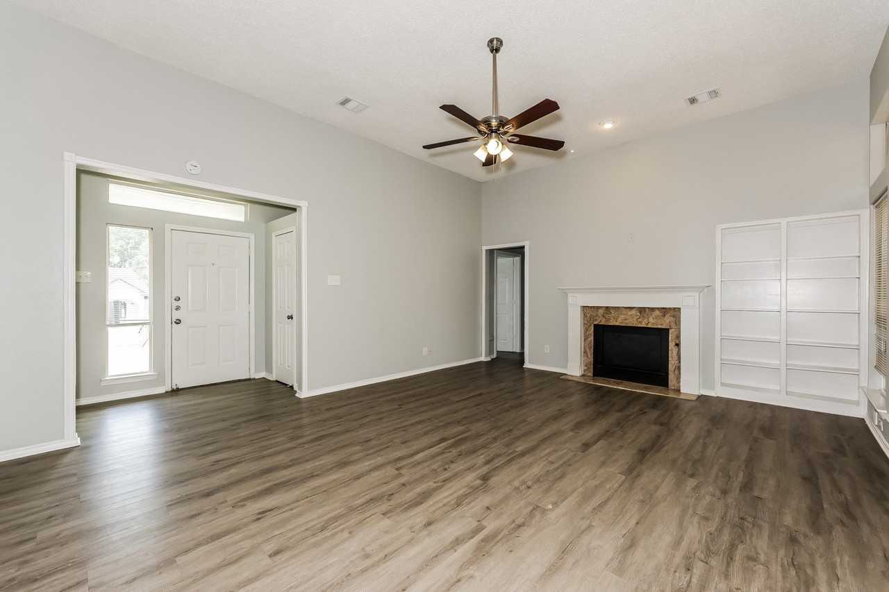 404 Derby Ln - Photo 6 of 9