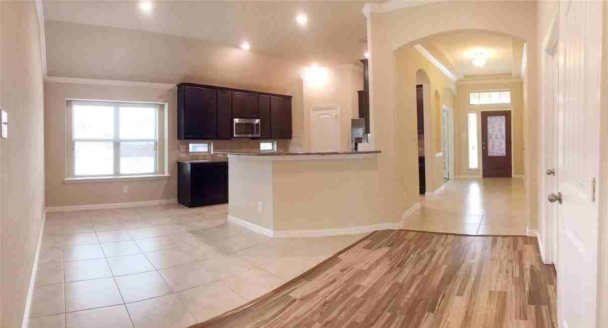 4700 Woodard Ln - Photo 2 of 11