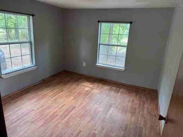 675 23rd St Nw - Photo 4 of 11