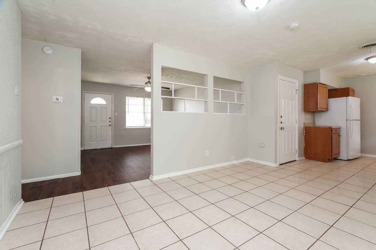 736 Treadwell Dr - Photo 6 of 8