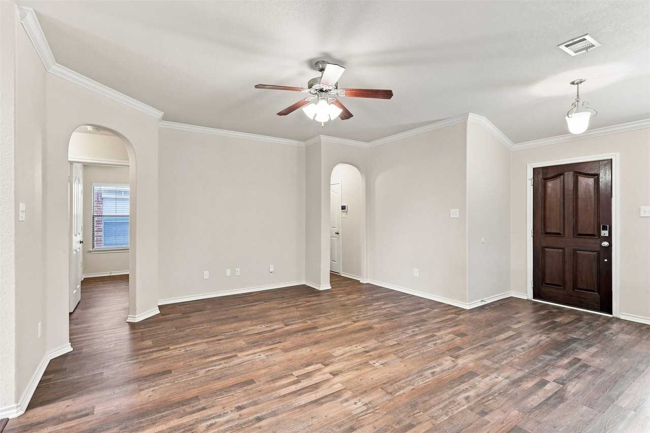 5412 Austin Ridge Dr - Photo 7 of 38