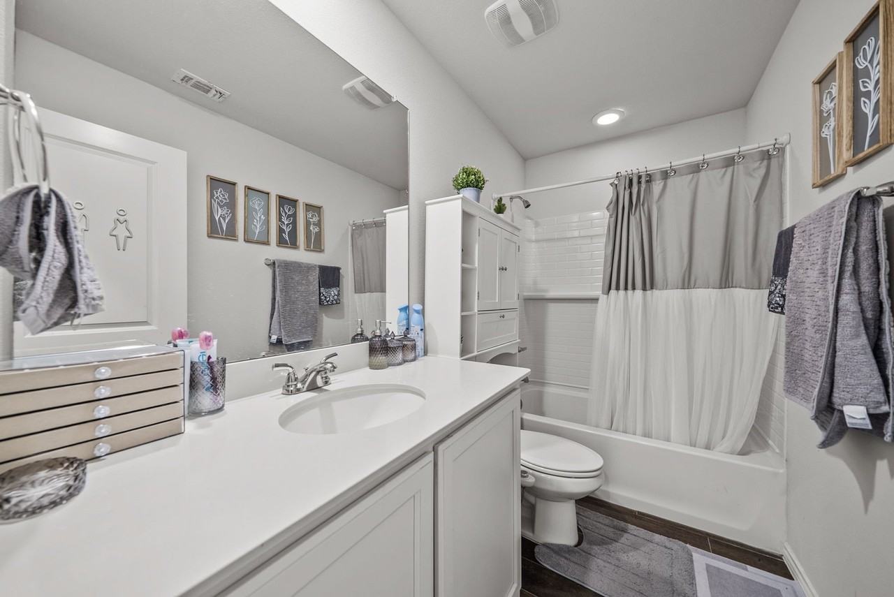 3806 Dogwood Rd - Photo 7 of 26