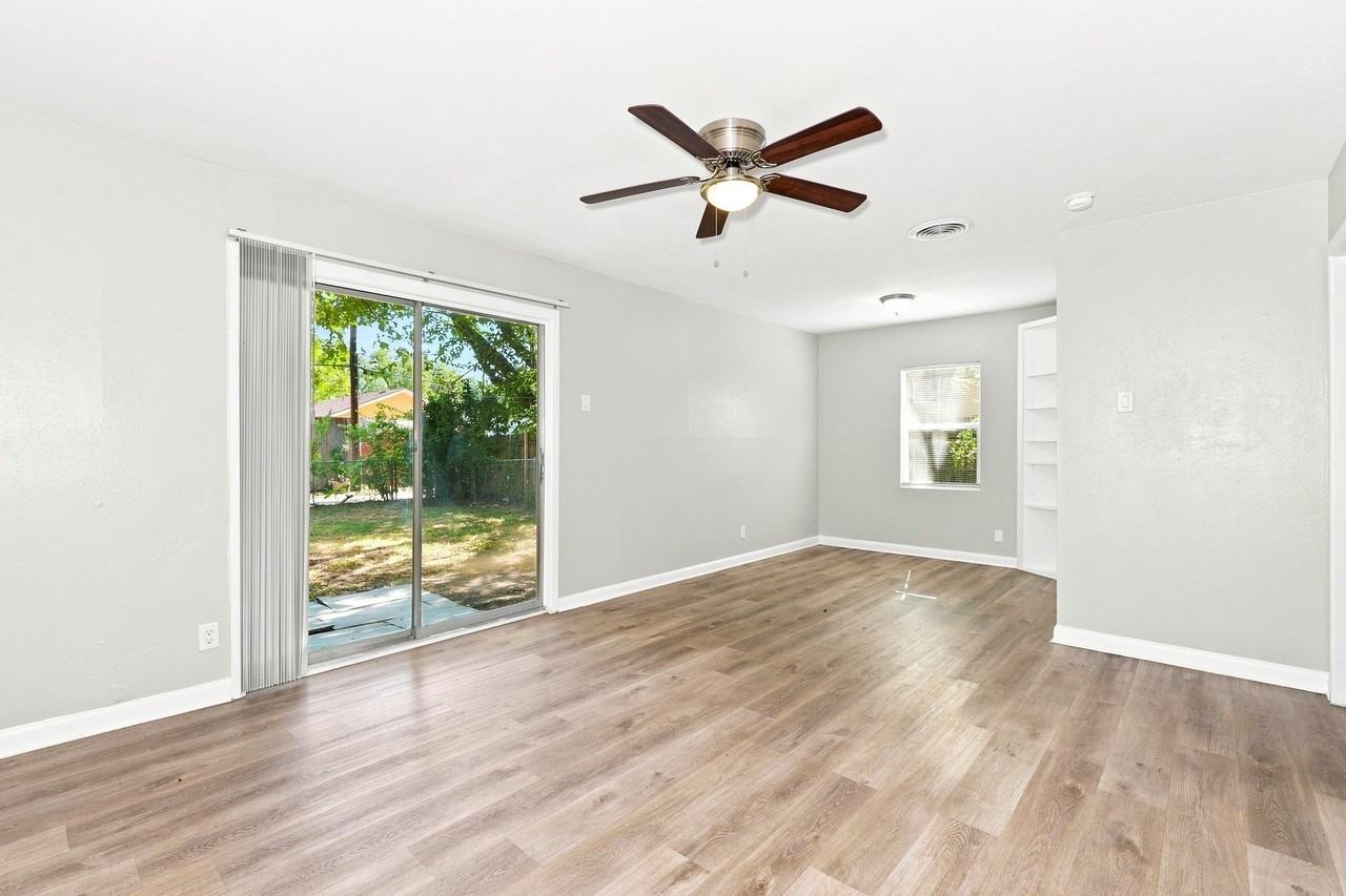 5825 Aton Ave - Photo 4 of 9