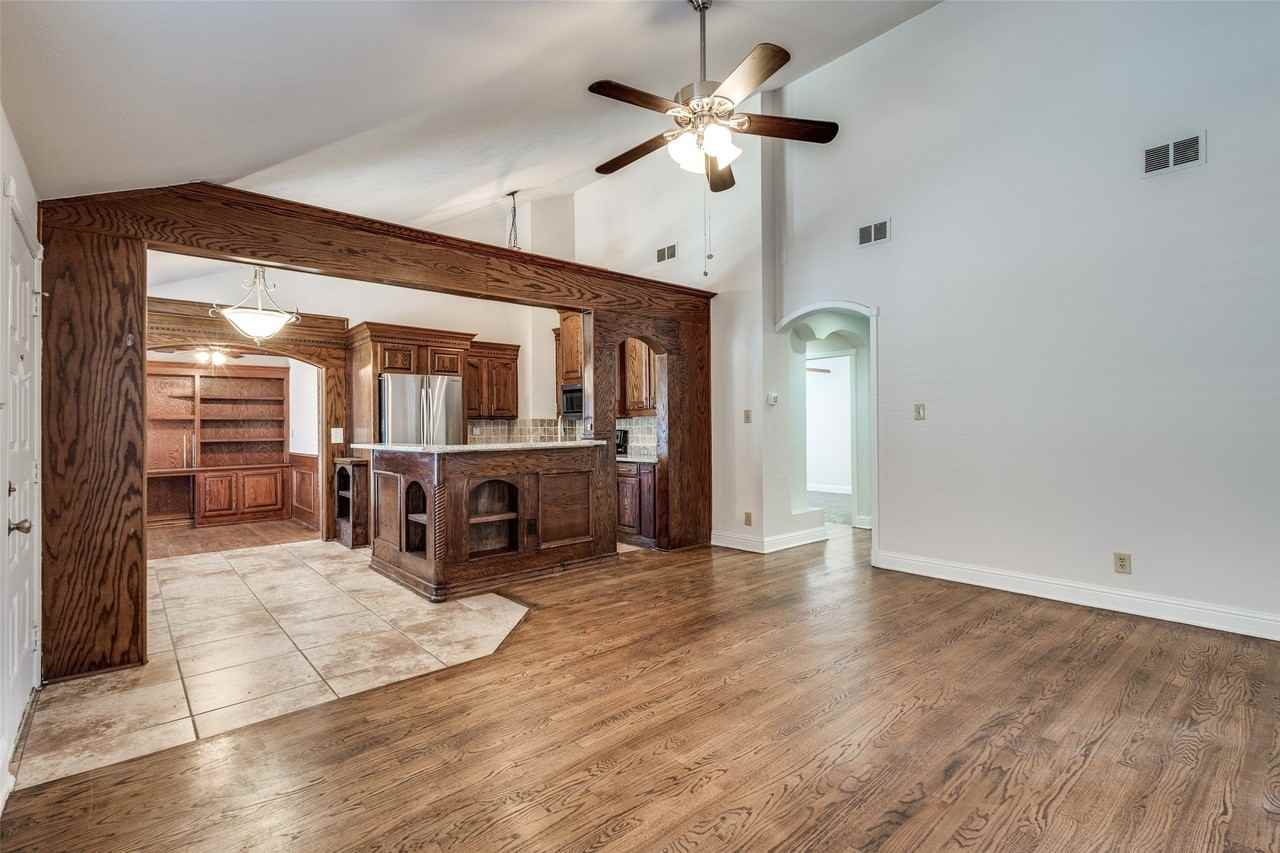 4427 Jenkins St - Photo 3 of 12