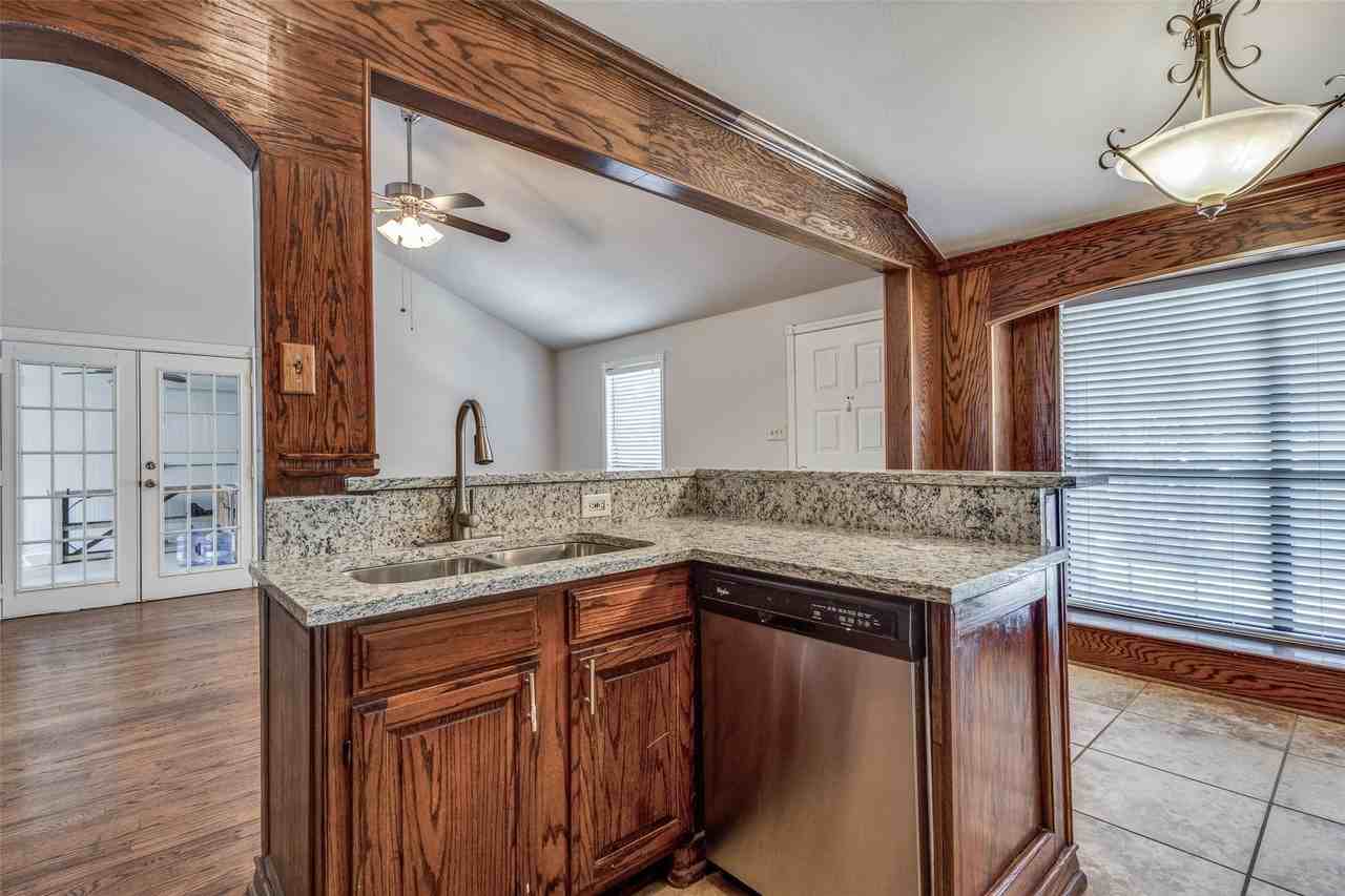 4427 Jenkins St - Photo 4 of 12