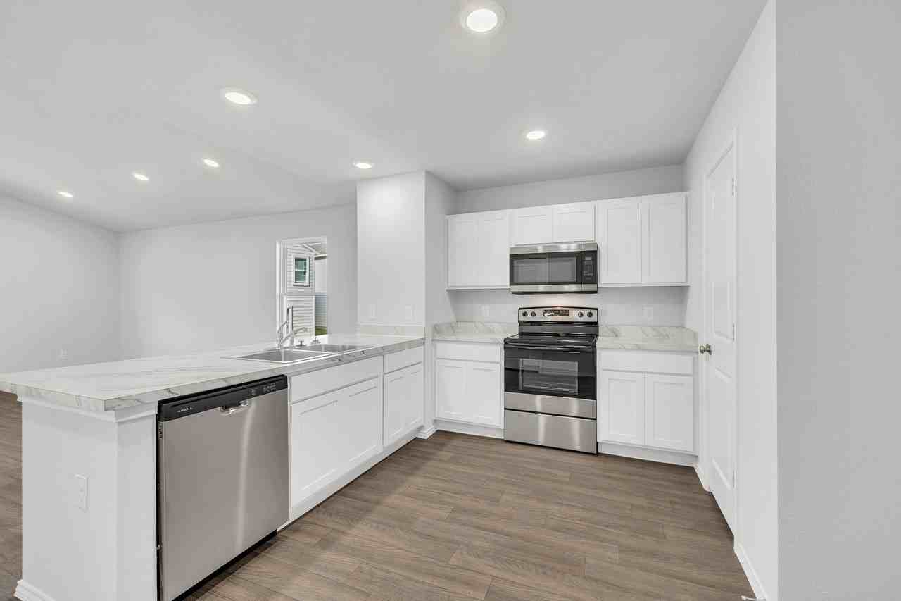 314 Azalea Trl - Photo 6 of 23
