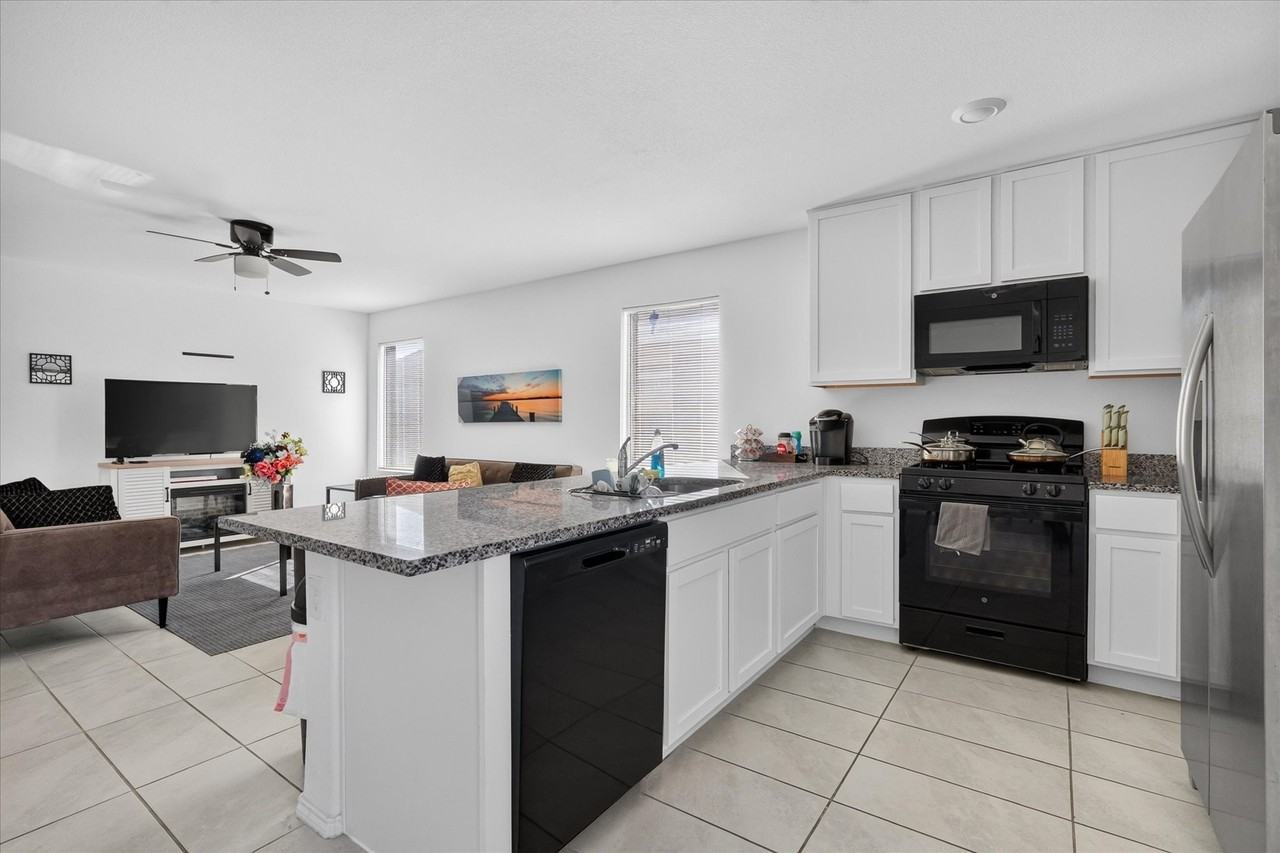 2209 Ava Dr - Photo 6 of 25