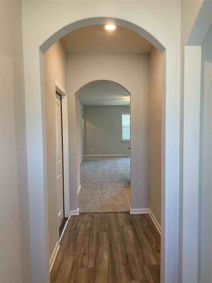321 Zimmet Dr - Photo 2 of 15