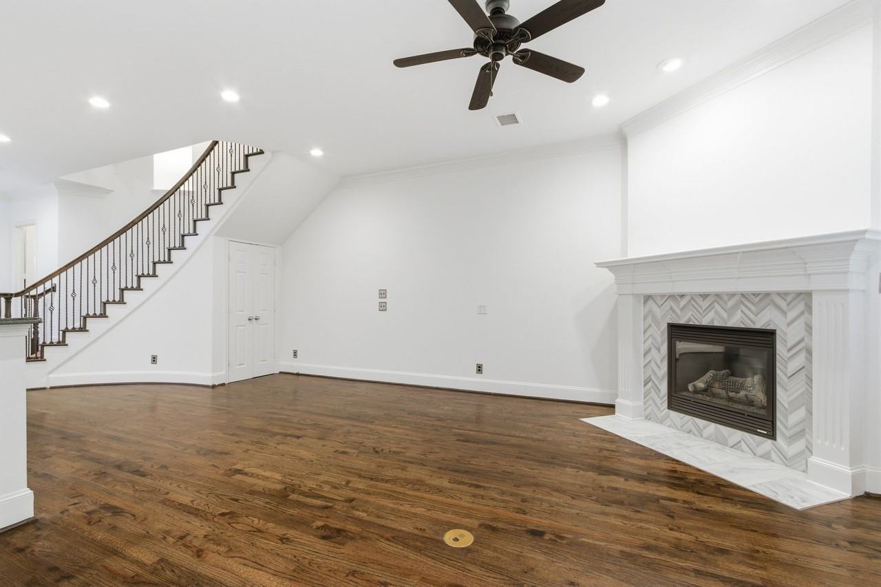 18323 Frankford Lakes Cir - Photo 6 of 40