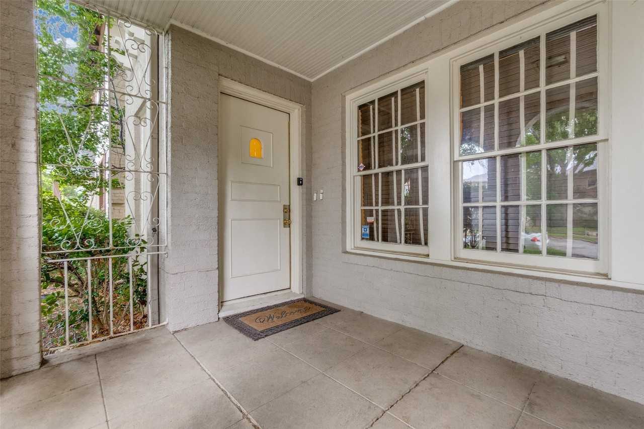 4133 Hawthorne Ave - Photo 2 of 12