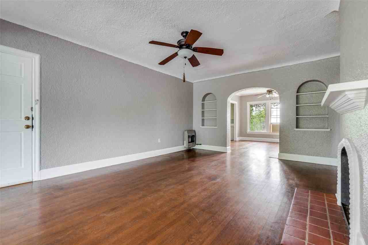4133 Hawthorne Ave - Photo 5 of 12