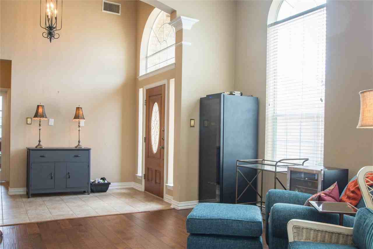 4504 Narrowbrook Dr - Photo 3 of 40
