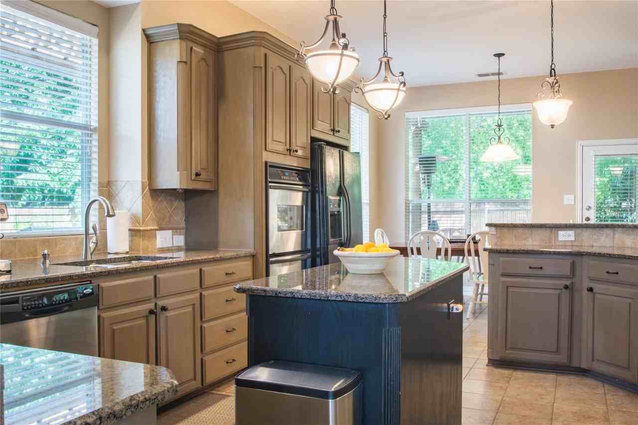 4504 Narrowbrook Dr - Photo 5 of 40