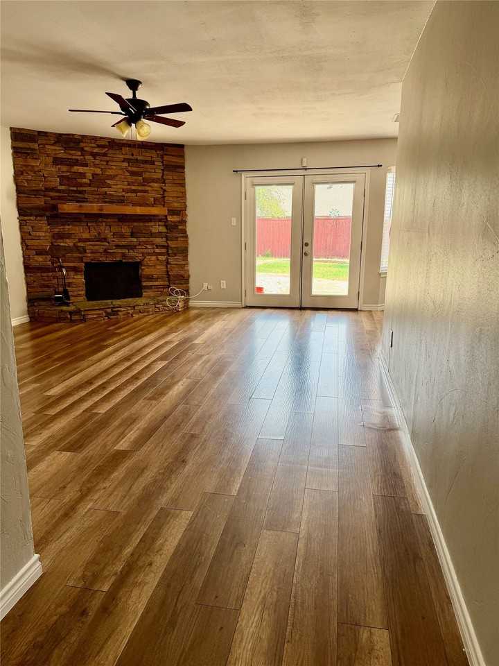 5312 Queens Ct - Photo 5 of 18