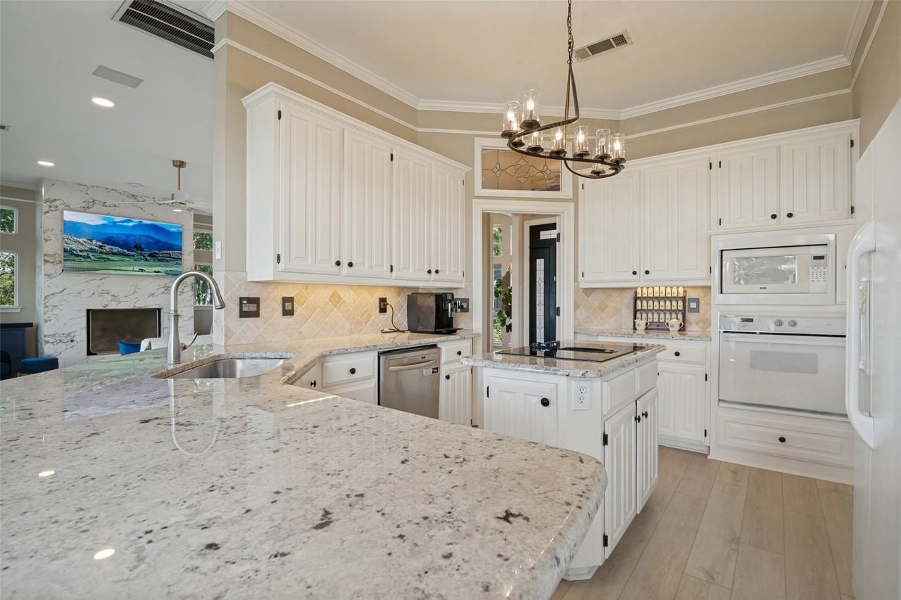 101 Fountain Hills Dr - Photo 5 of 12