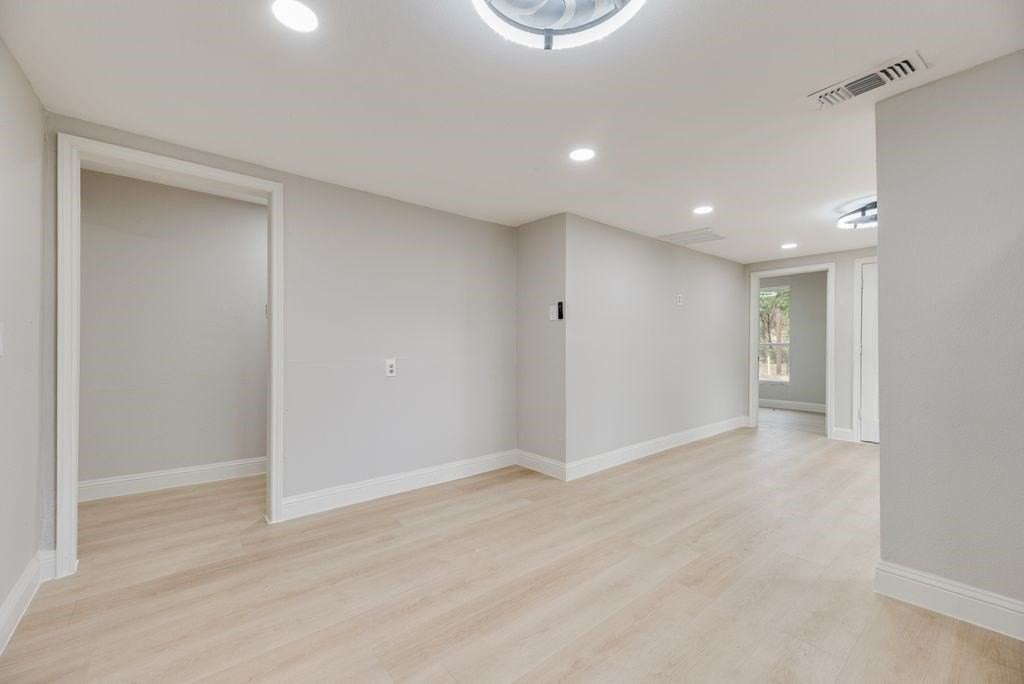3703 Bertrand Ave - Photo 6 of 17