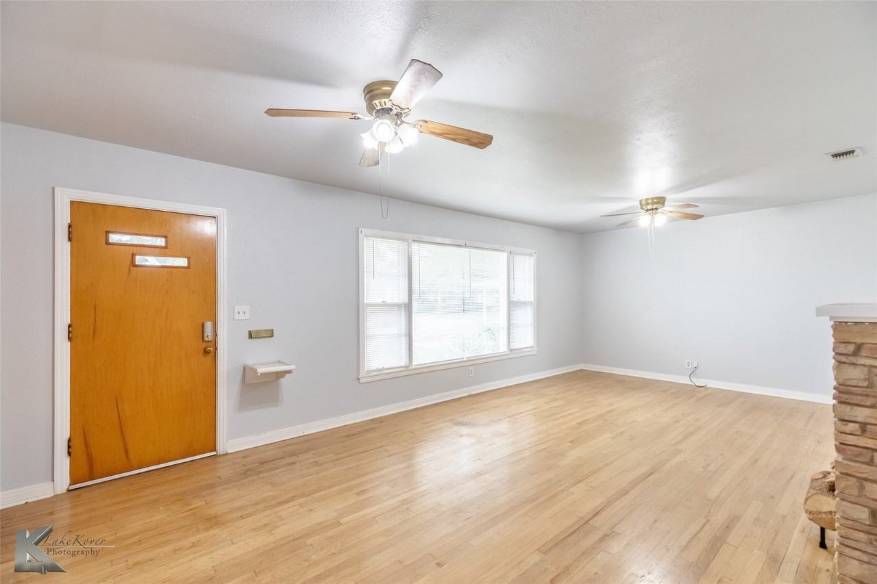 1402 Herring - Photo 5 of 33