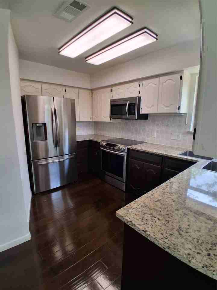 1503 Laguna Vista Way - Photo 4 of 37