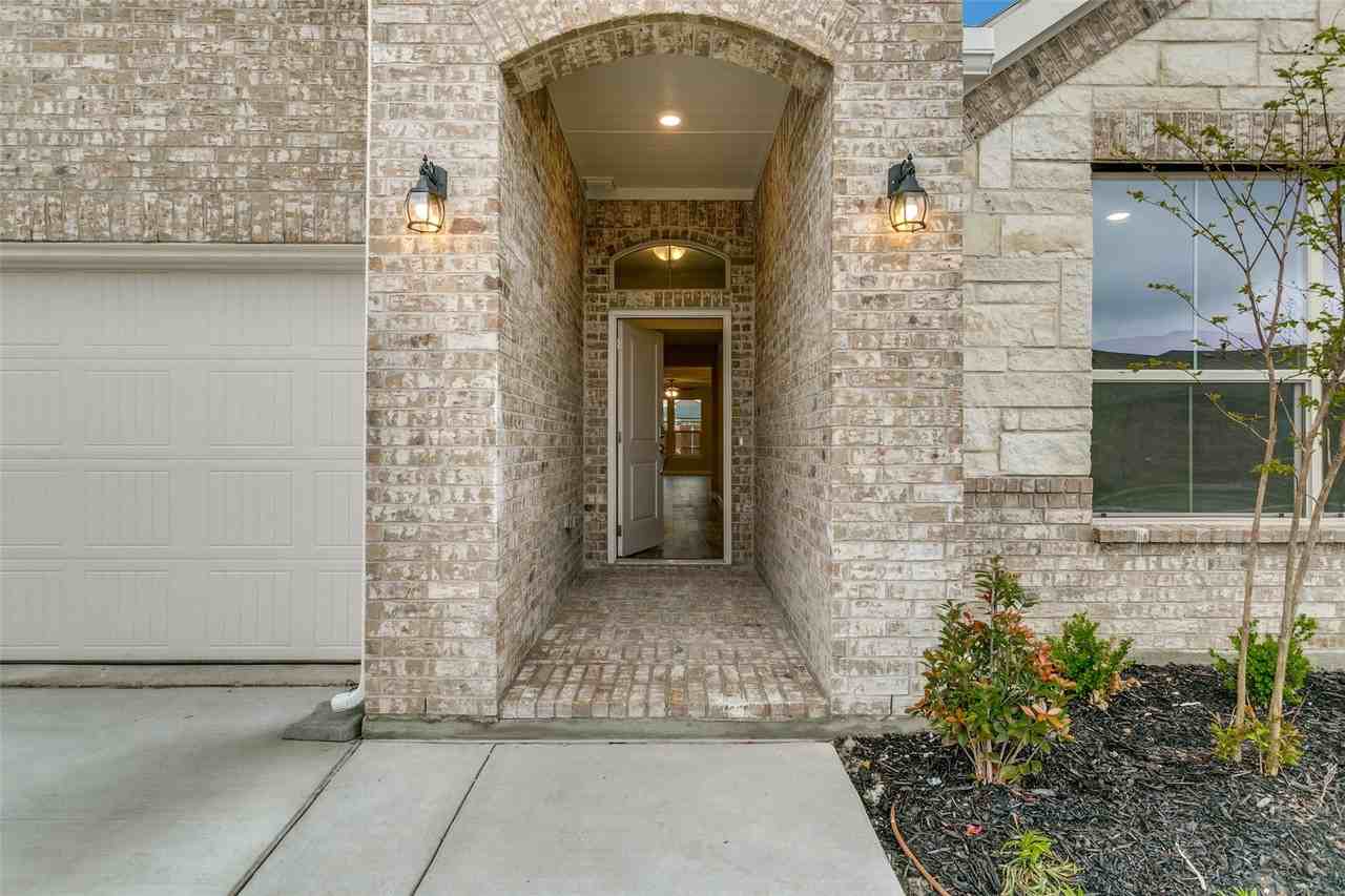 1117 Southwark Drive - Photo 3 of 25