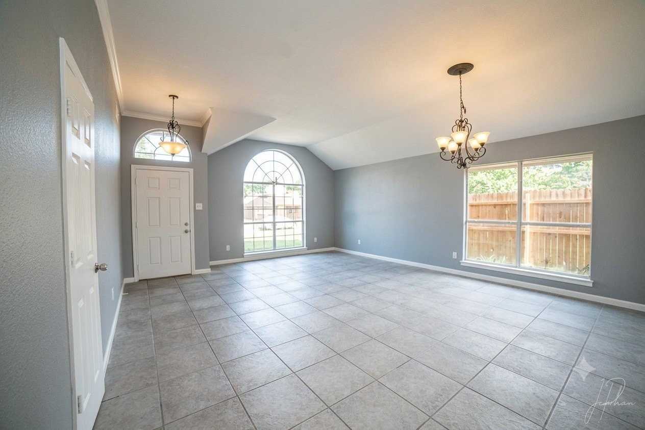 8016 Tree Leaf Ln - Photo 2 of 23