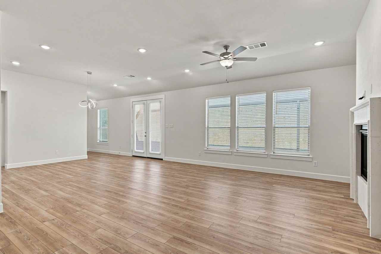 13008 Cabana Dr - Photo 7 of 24