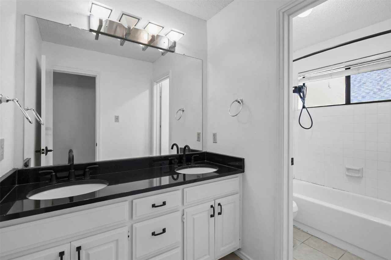 3924 Morman Ln - Photo 5 of 14