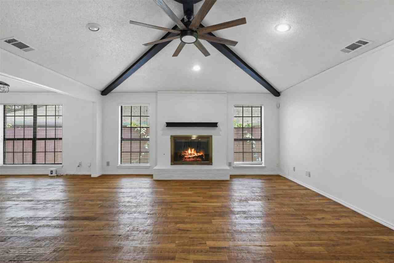 3924 Morman Ln - Photo 7 of 14