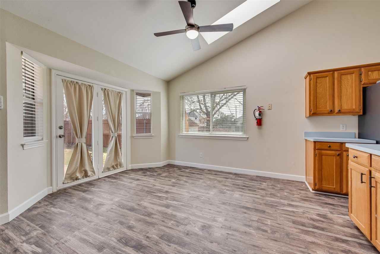 2126 Millwood Dr - Photo 7 of 20