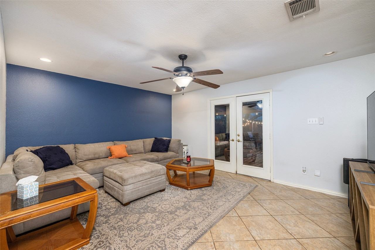 2509 Olympia Dr - Photo 7 of 21