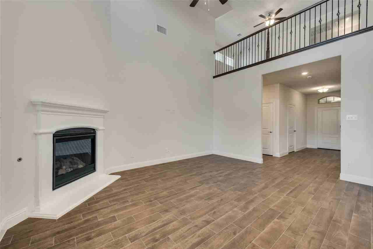 10704 Strike St - Photo 6 of 22