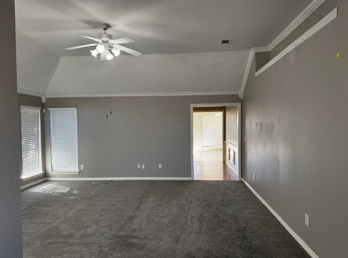 8001 Kings Ridge Rd - Photo 6 of 13