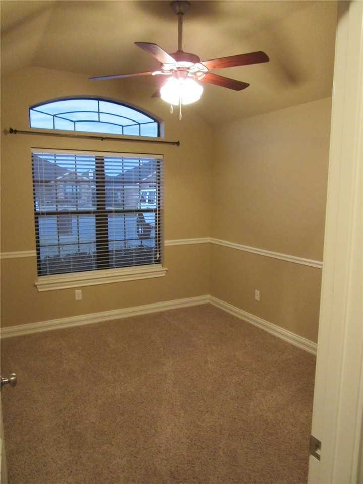 809 Running Water Trl - Photo 7 of 16