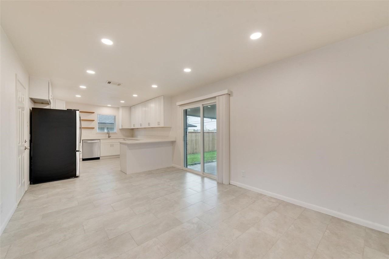 2643 San Medina Ave - Photo 6 of 20