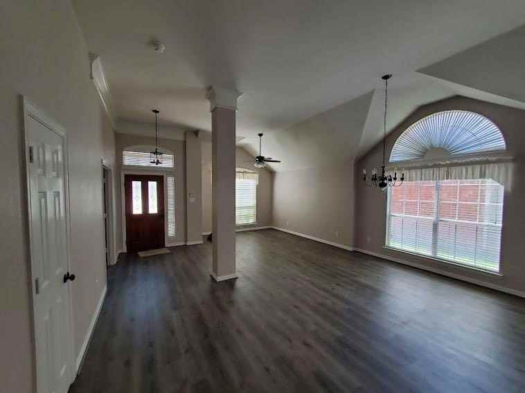 5004 Enclave Ct - Photo 3 of 16