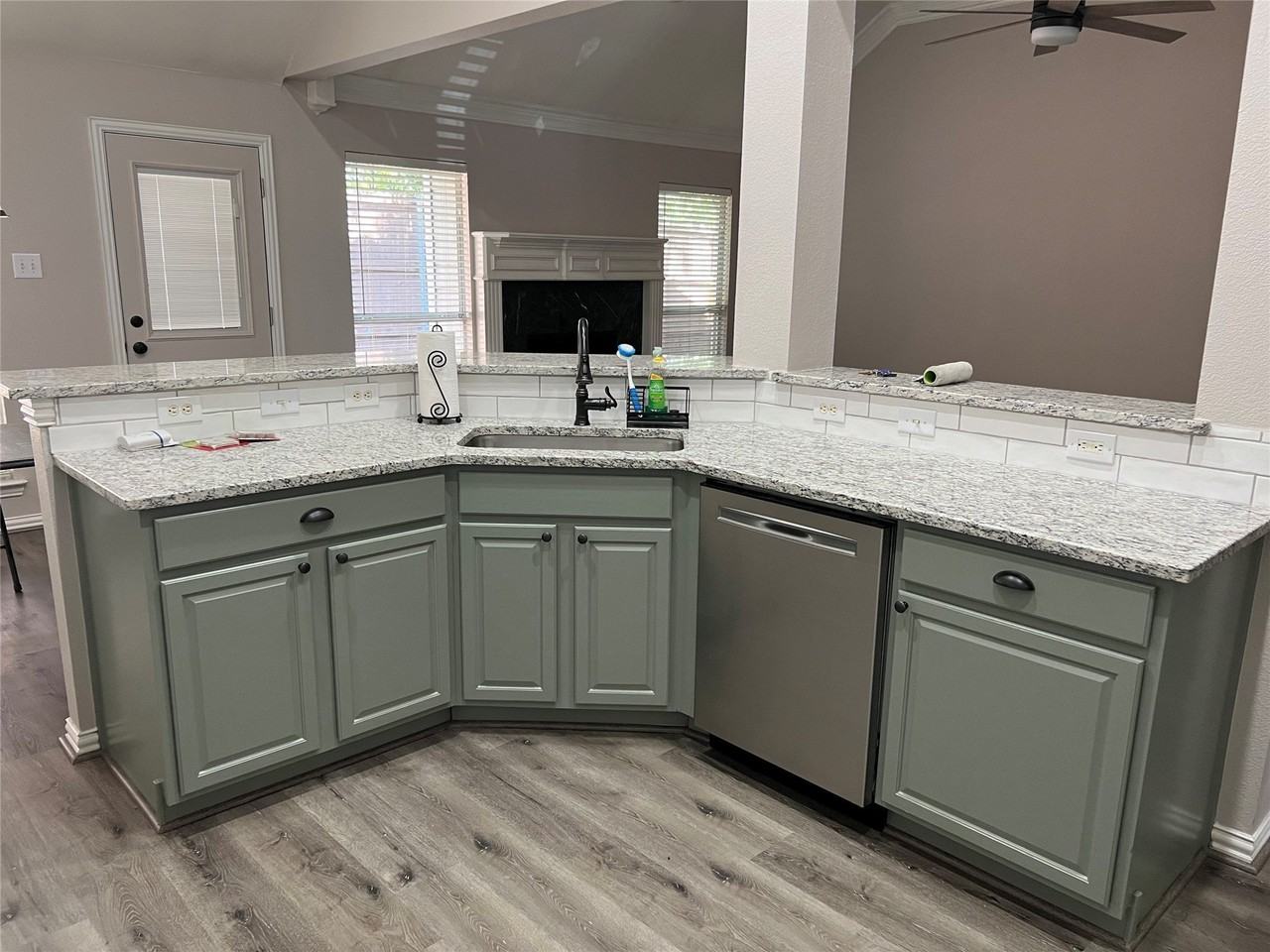 5004 Enclave Ct - Photo 5 of 16