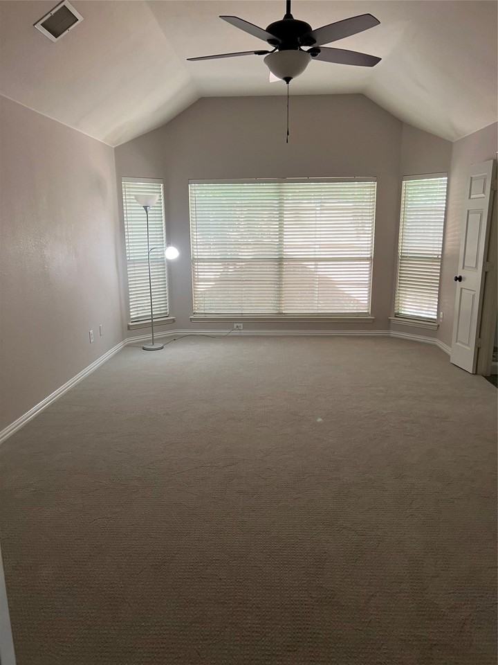 5004 Enclave Ct - Photo 7 of 16