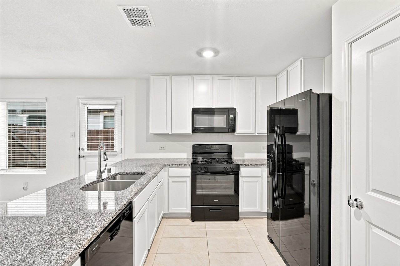 1706 Horizons Hl - Photo 5 of 15