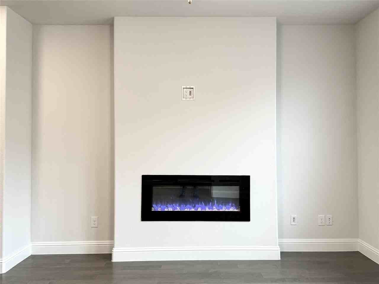 7837 Bayside Dr - Photo 4 of 26