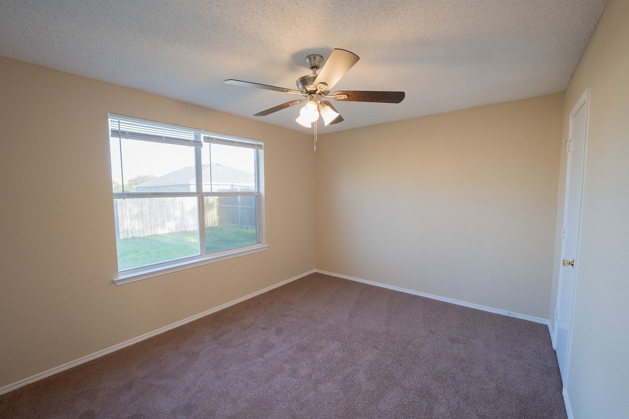 1524 Clemson Dr - Photo 7 of 8