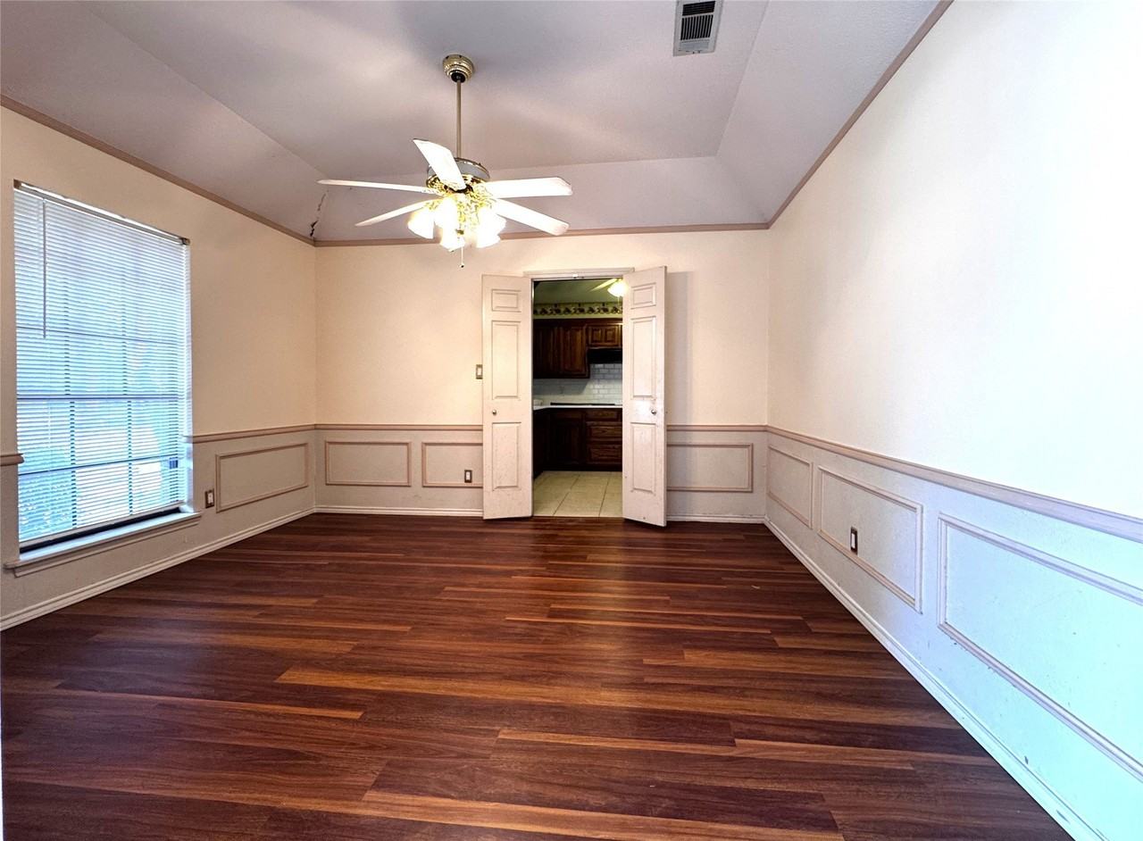 4204 Marshall Ct - Photo 3 of 26