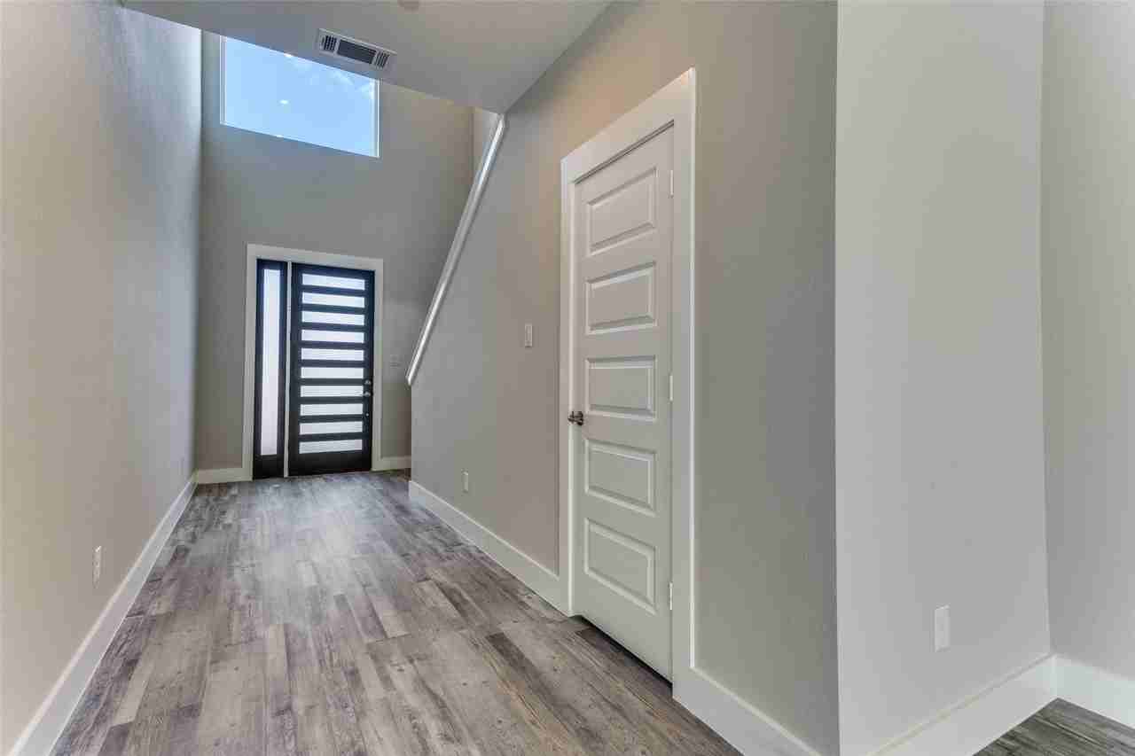 3017 Mayeda Cir - Photo 5 of 8